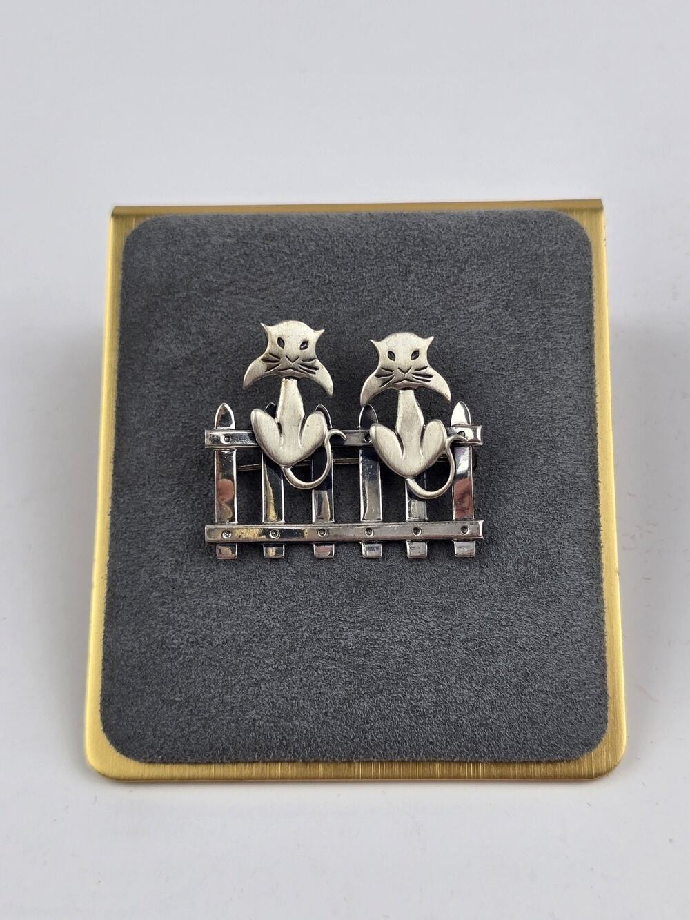 Vintage BEAU Sterling Silver Two Cats on a Fence Pin back Brooch 1 3/8"